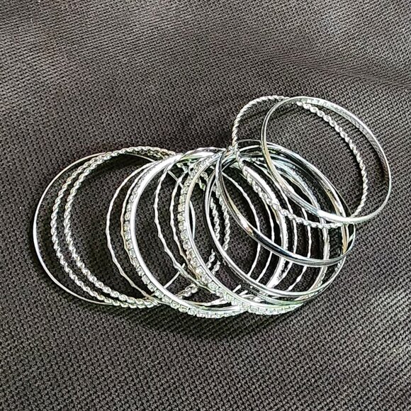 Claire's Set Of 14 Silver Tone Bangle Bracelets - Picture 8 of 16